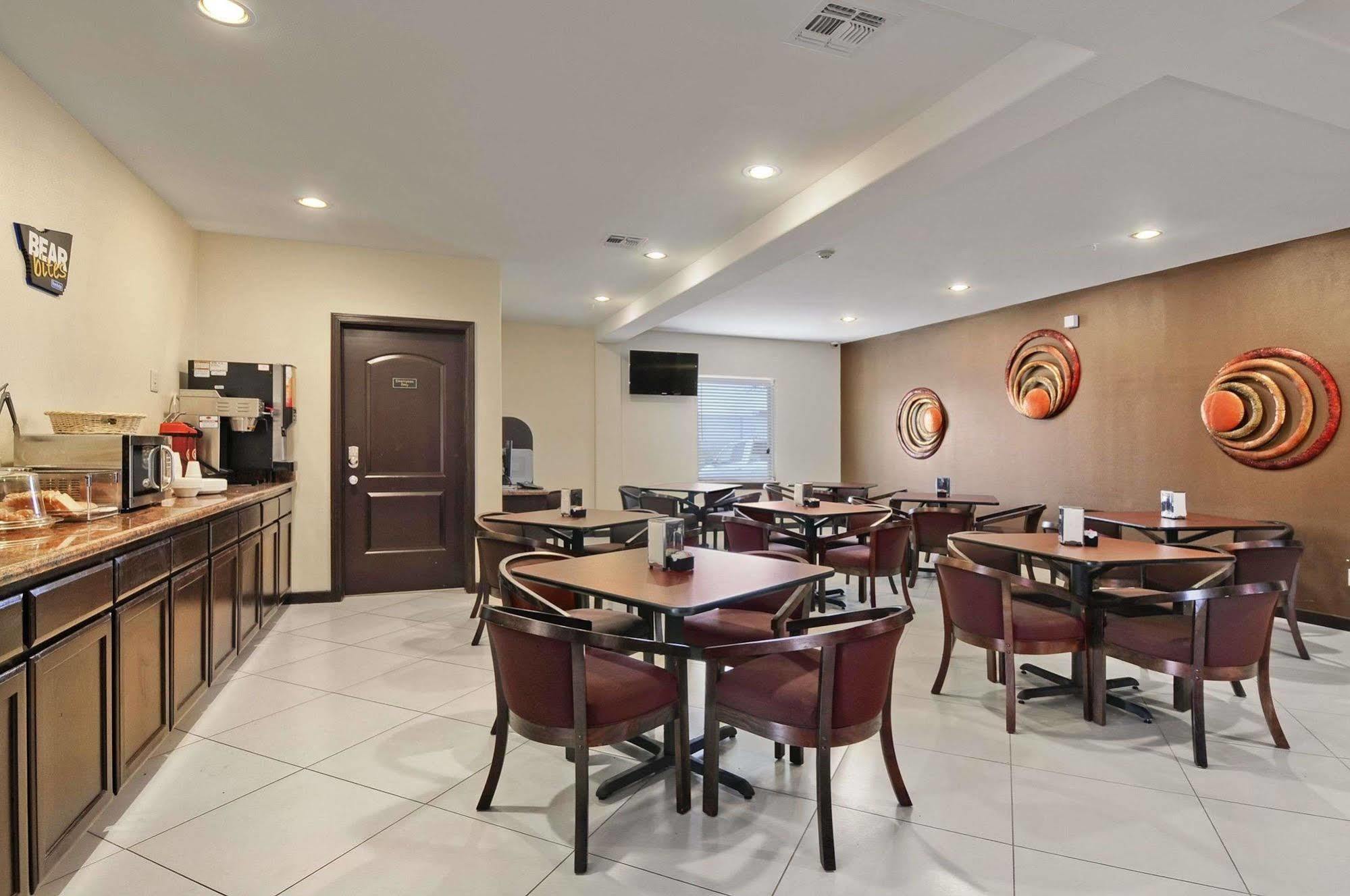 Travelodge Pharr マッカレン レストラン 写真